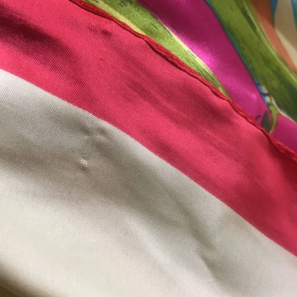 Vintage Silk 💯 Scarf by ADRIENNE VITTADINI Size 90X90 CM 35.5X35.5 INCHES